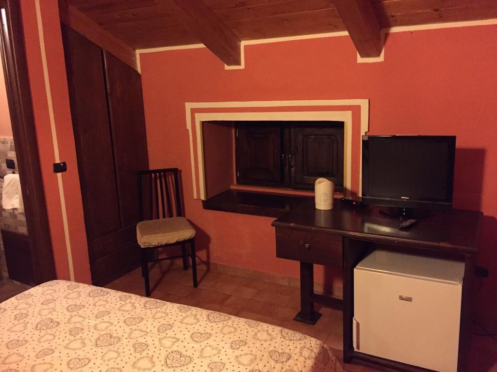 Hôtel Il Casello à Paola Chambre photo